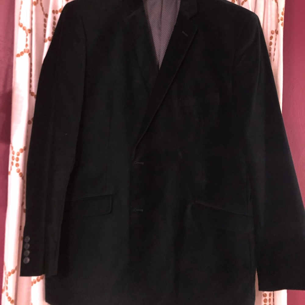 Men’s hunter green velvet jacket